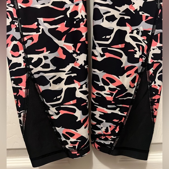 Under Armour Leggings - Picture 4 of 6